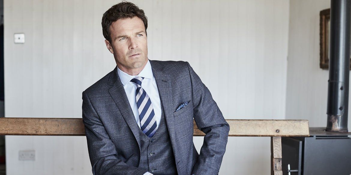 The Truth About Shower-Steaming Your Suit and Why It’s a Bad Idea!